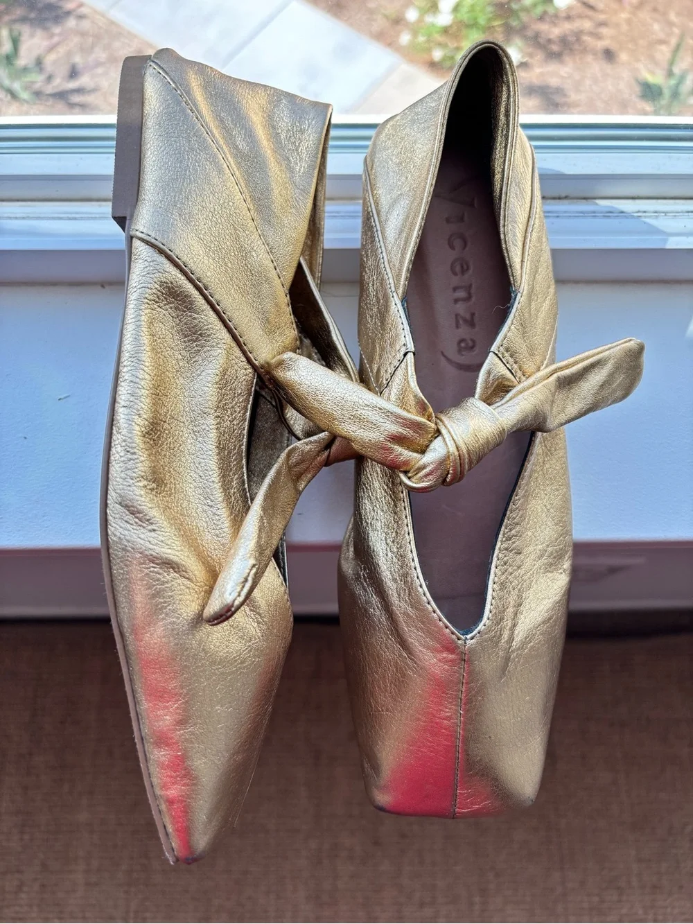Vicenza Anthropologie Gold Metallic Square Toe Bow Mary Jane Ballet Flats Size 8
